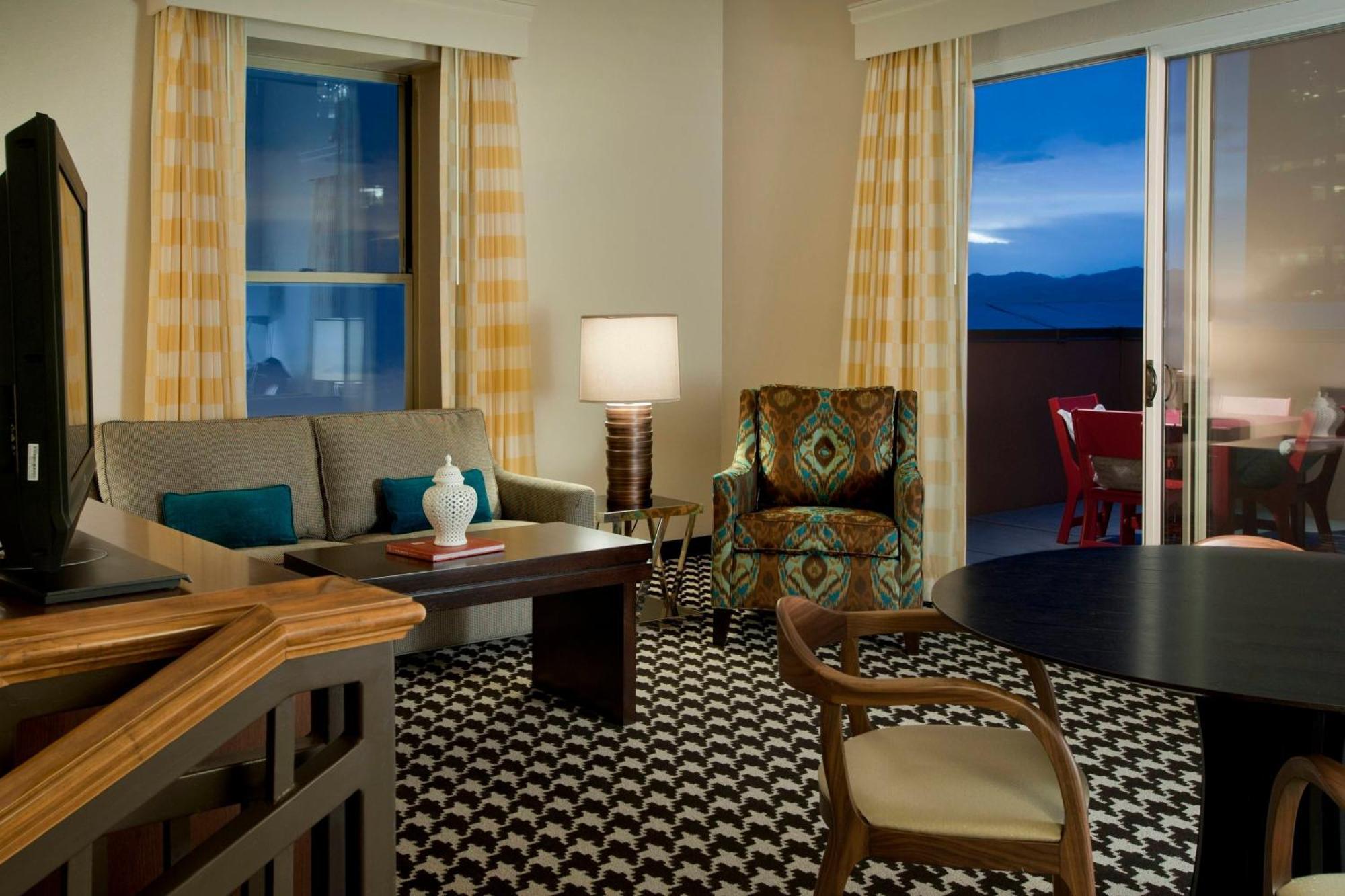 Courtyard By Marriott Denver Downtown Dış mekan fotoğraf